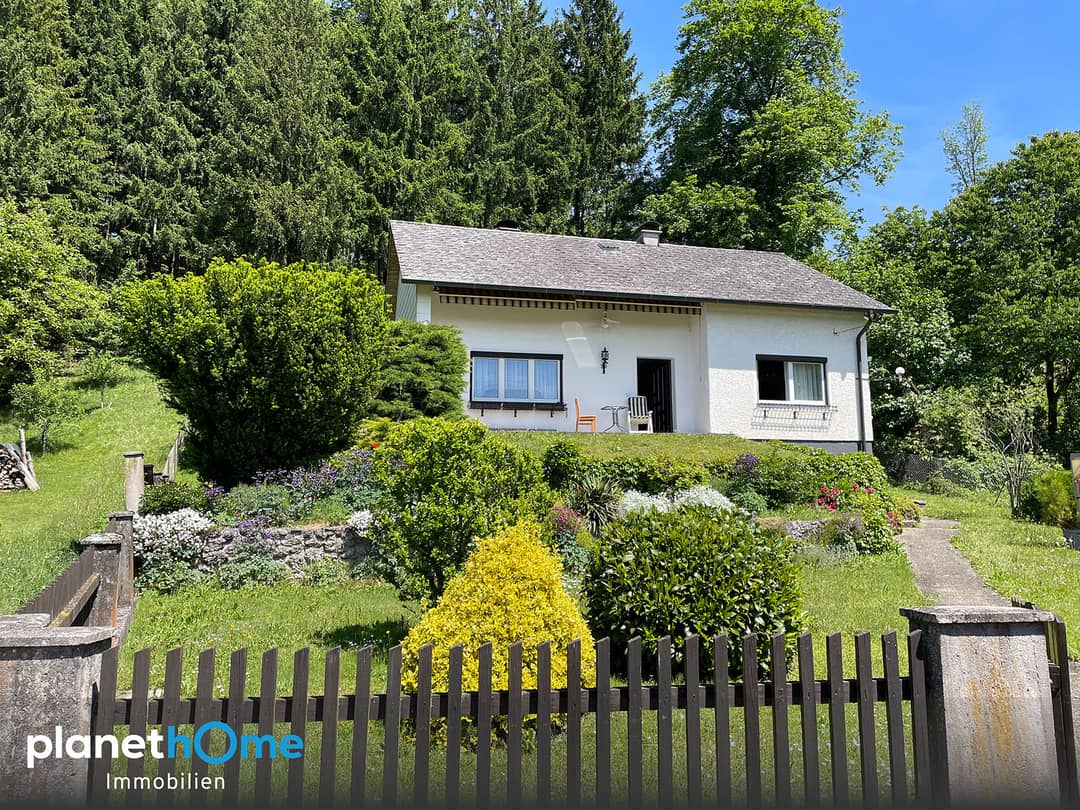 Charming Family House with Garden and Garage in Quiet Location