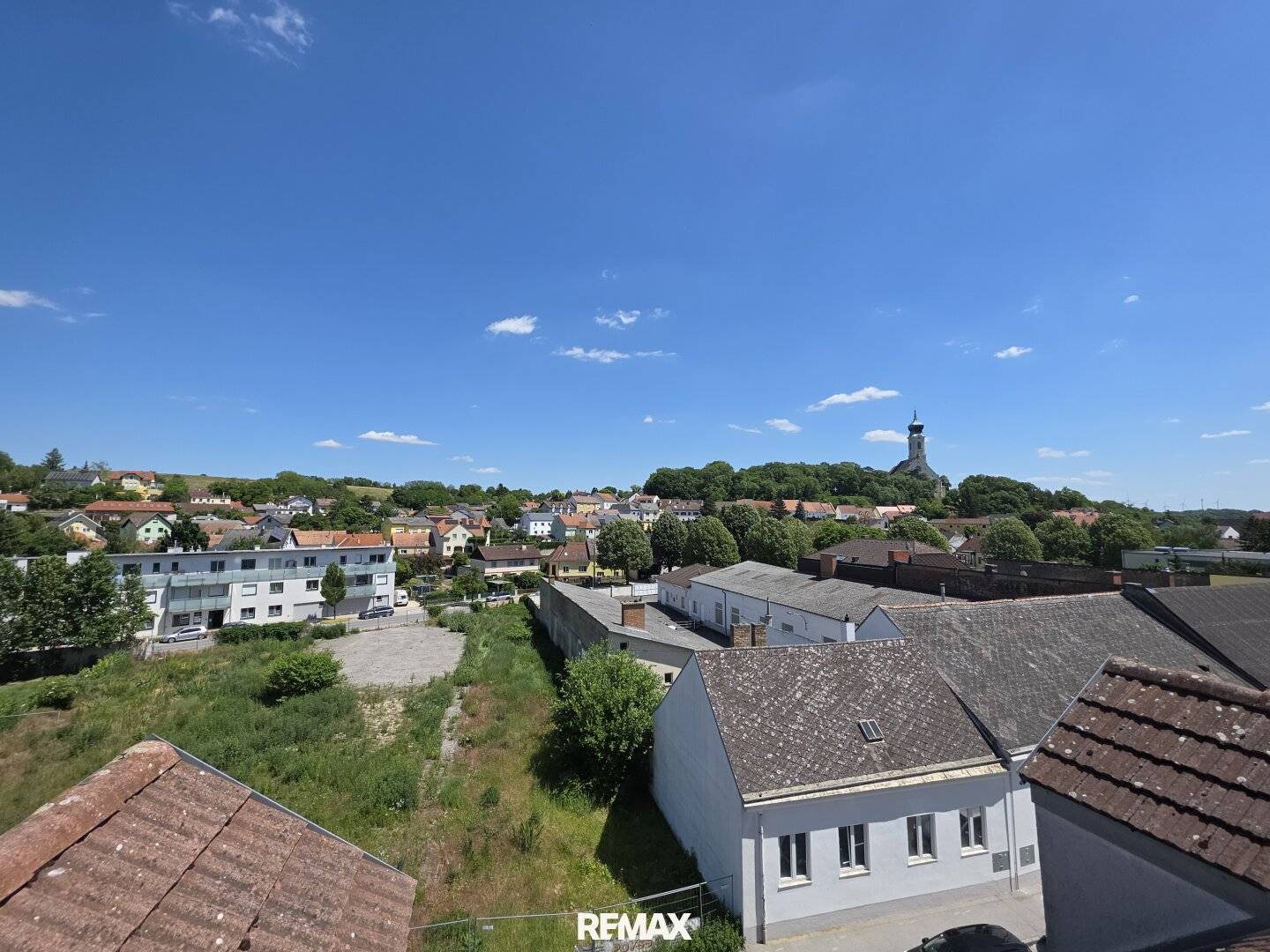 Dachgeschosswohnung mit Dachterrasse und Tiefgarage