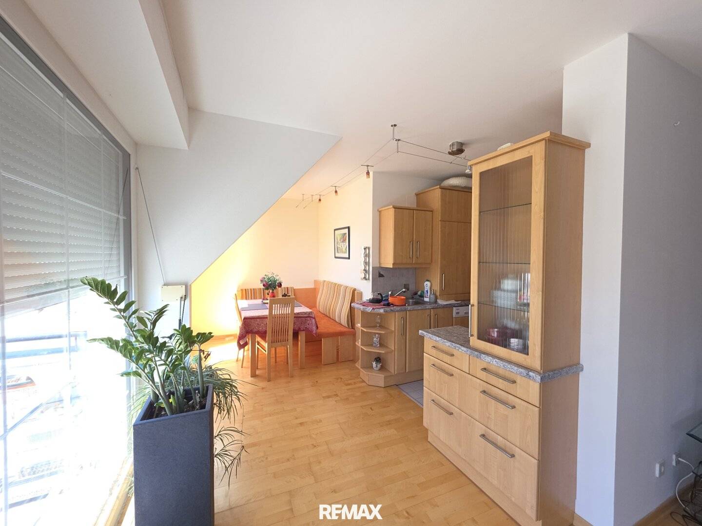 Dachgeschosswohnung mit Dachterrasse und Tiefgarage