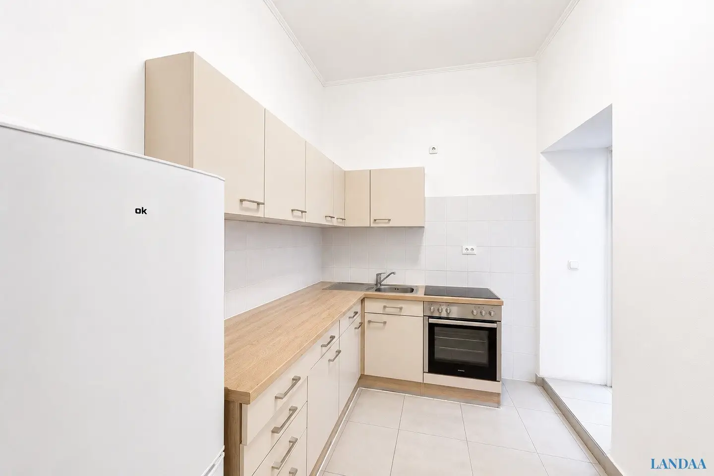 Modernisierte Altbauwohnung mit Terrasse und Sauna im Herzen von Wien