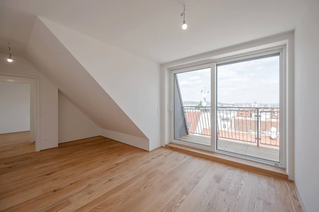 Neubauwohnung mit Balkon am Einsiedlerplatz
