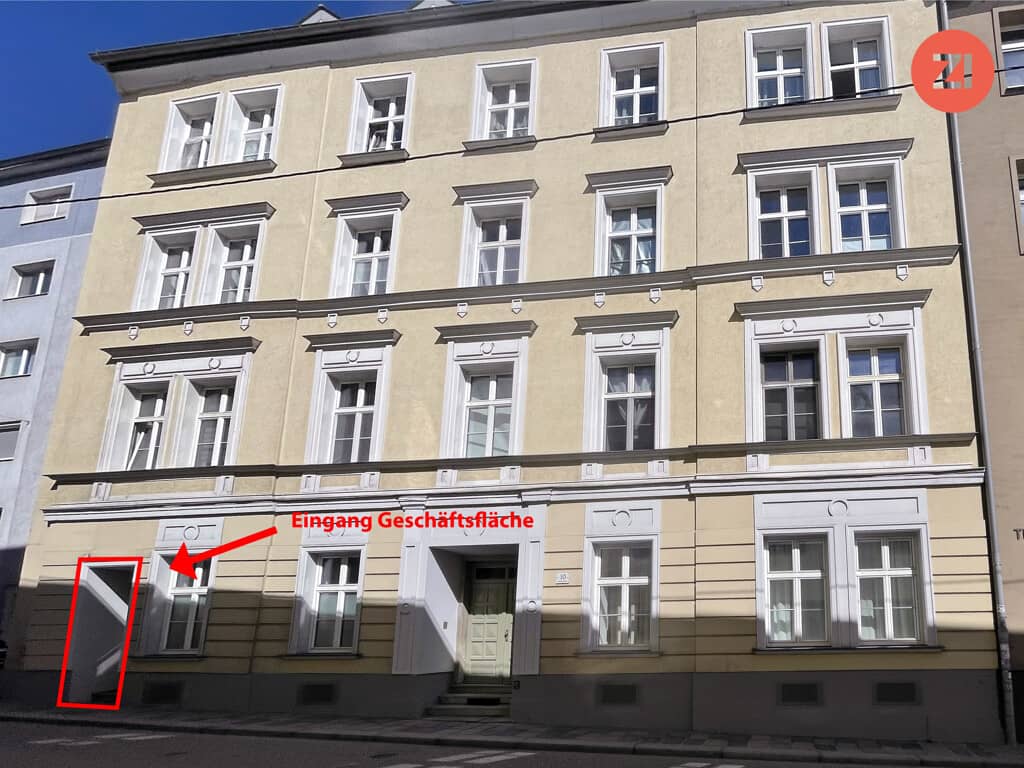Commercial space near Landestheater with excellent transport links