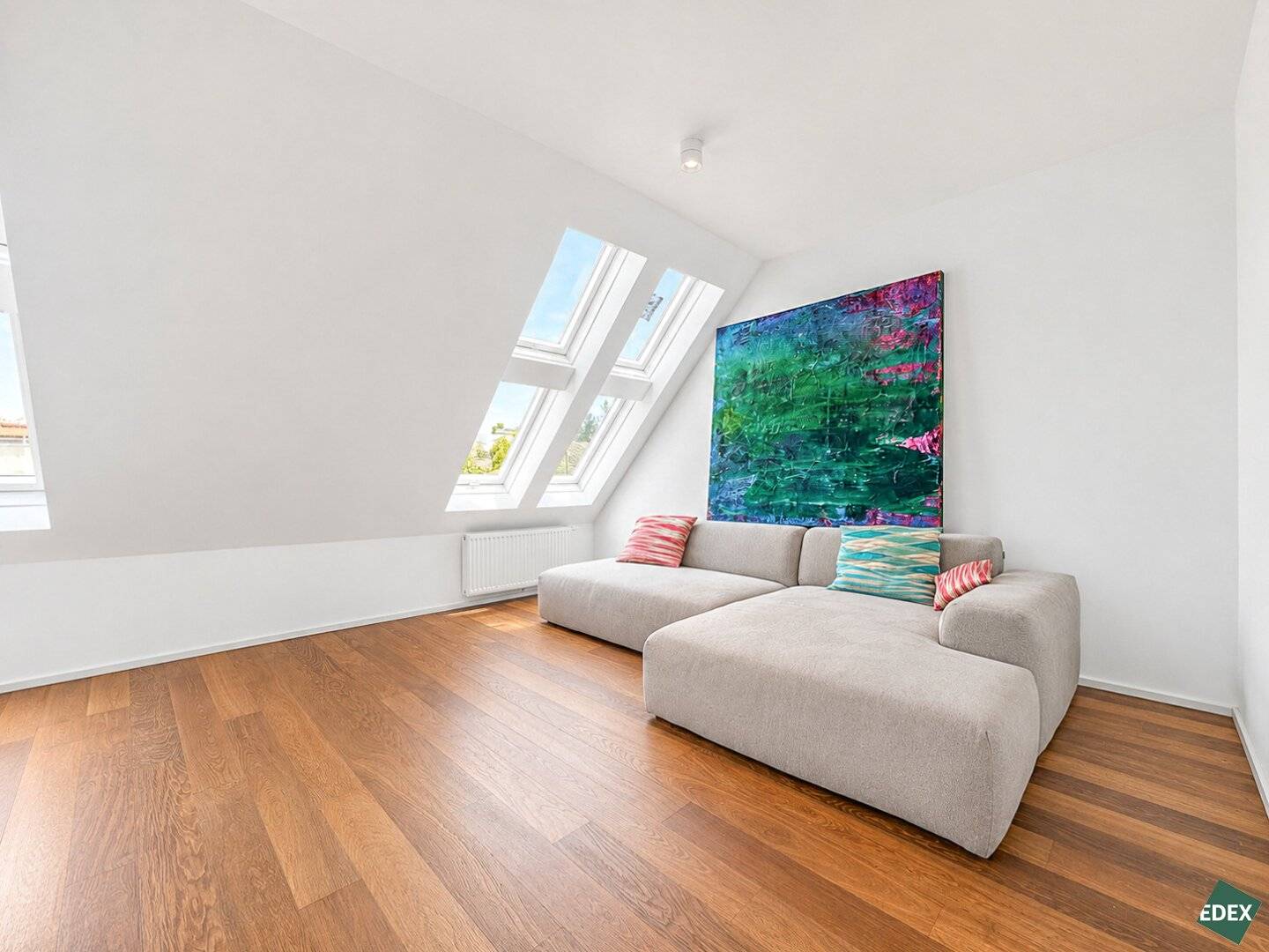Exclusive living near Schönbrunn | Attic apartment | U4 only 100 m away