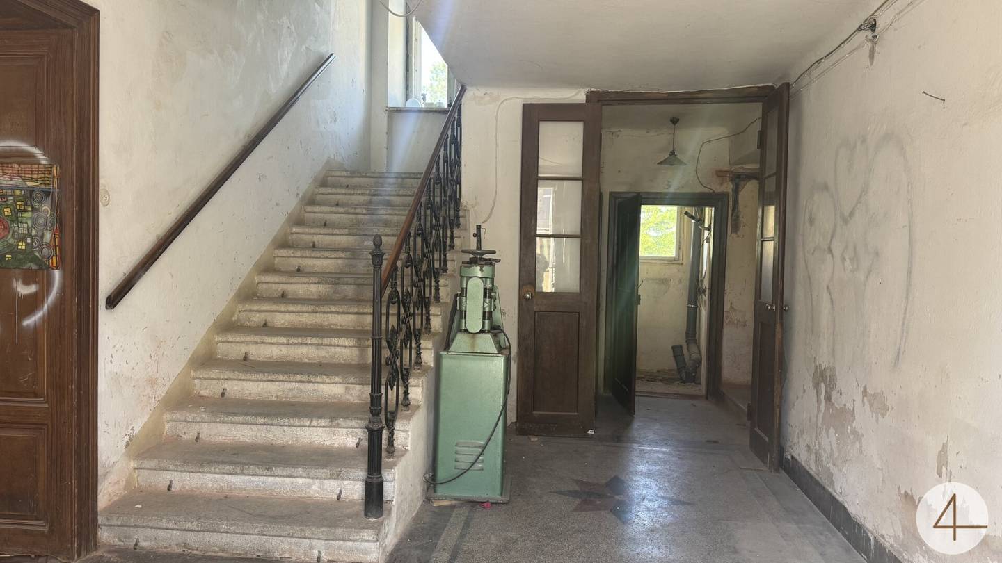 Historisches Biedermeierhaus mit Balkon und Garten
