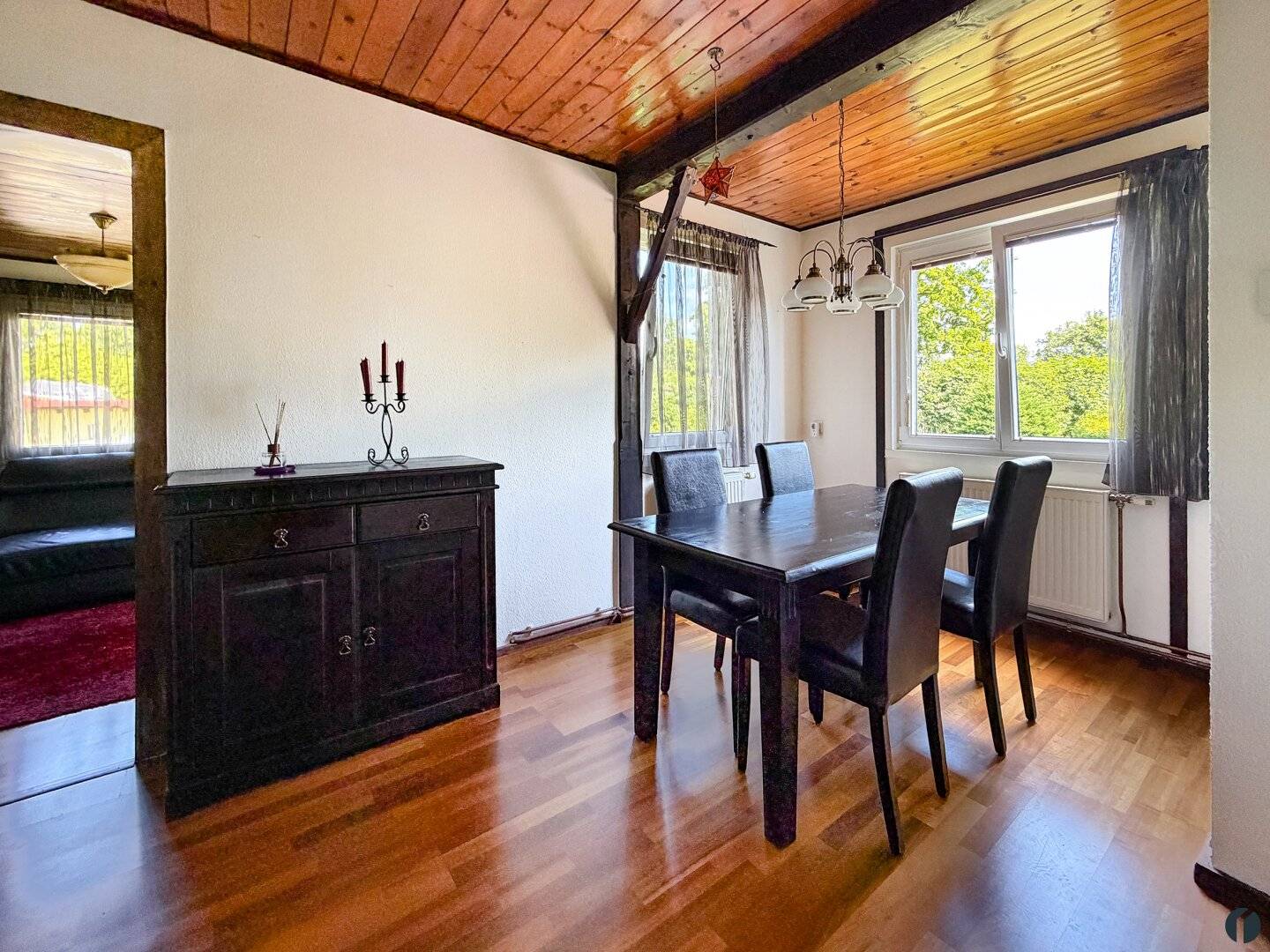 Einfamilienhaus mit Garten Pool und Donaulage