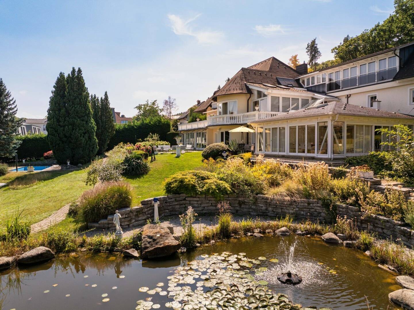 Gepflegte Villa mit Wellnessbereich und Fernblick
