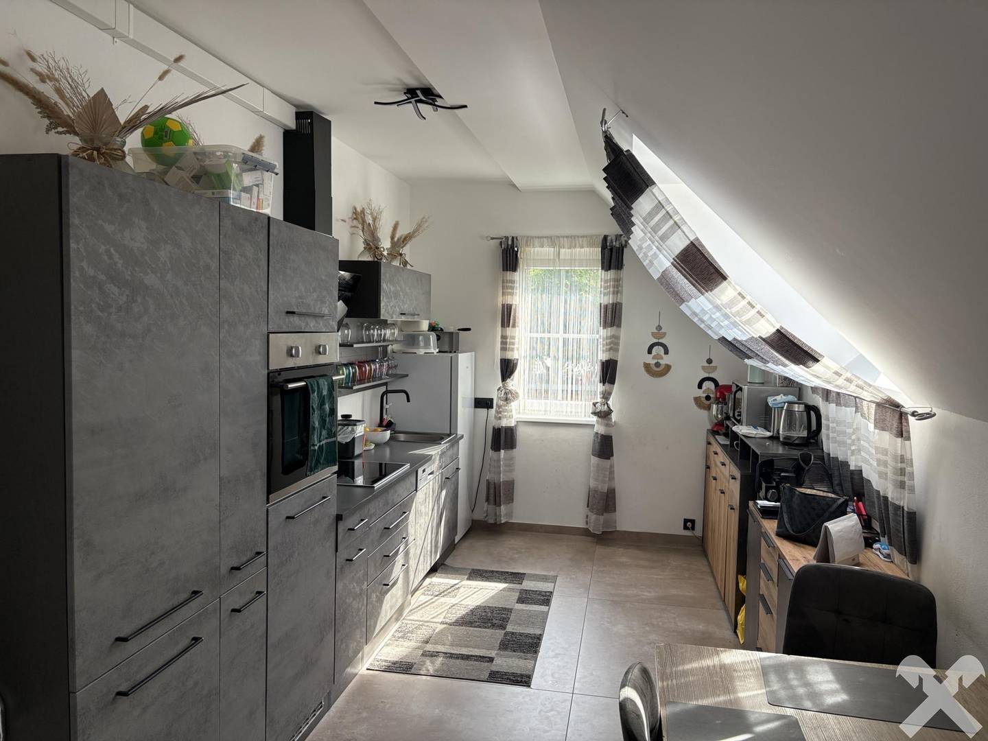 Gepflegte Wohnung mit Südwestbalkon und Einbauküche