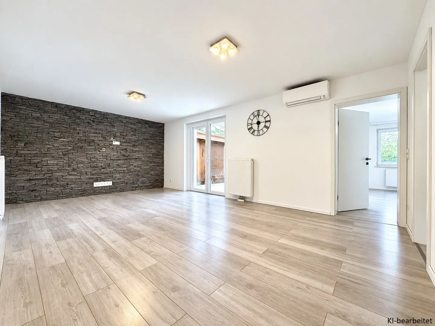 Bungalow with Pool and Terrace in Peaceful Location