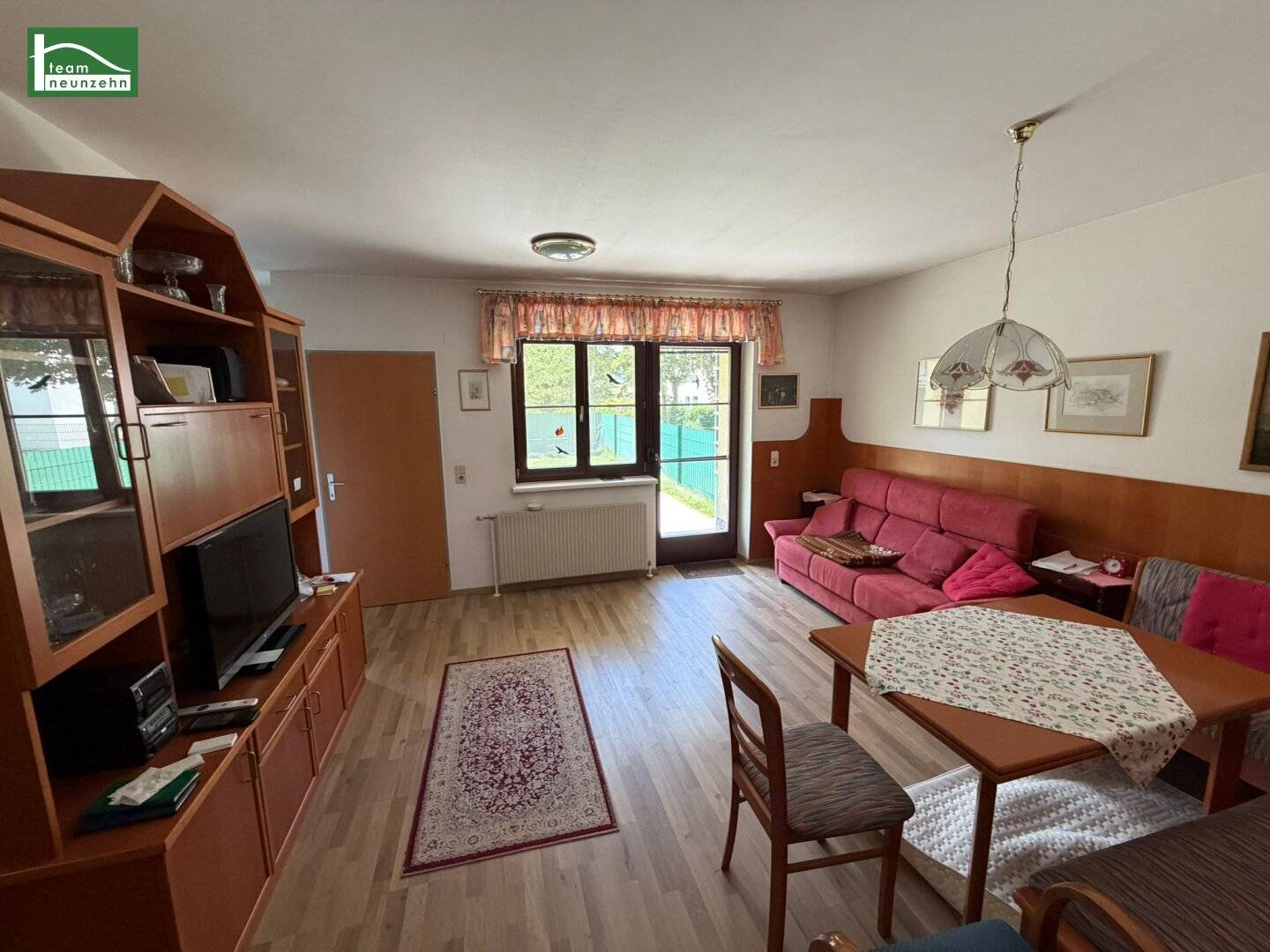 Gepflegte Erdgeschosswohnung mit Privatgarten und Weingartenblick