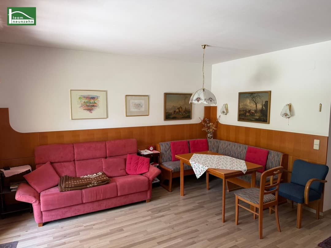 Well maintained ground floor apartment with private garden and vineyard view