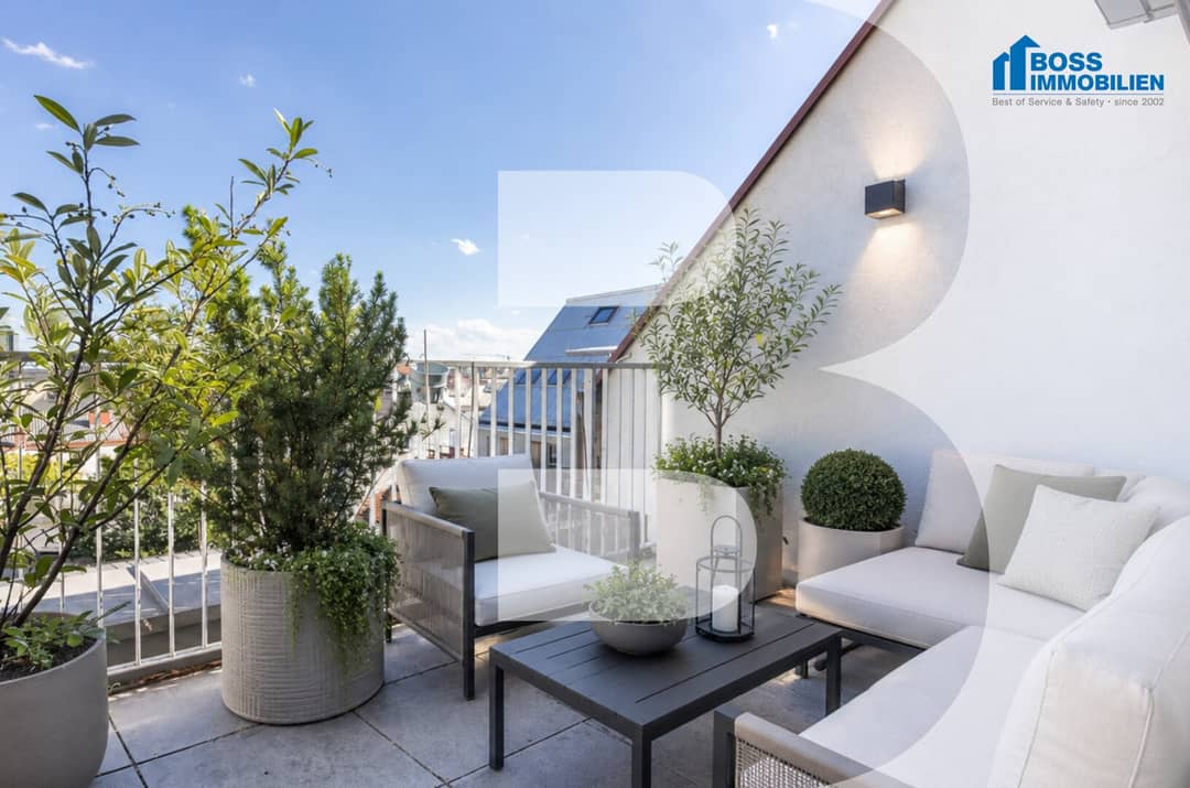 Bright penthouse apartment with sunny terrace and fitted kitchen