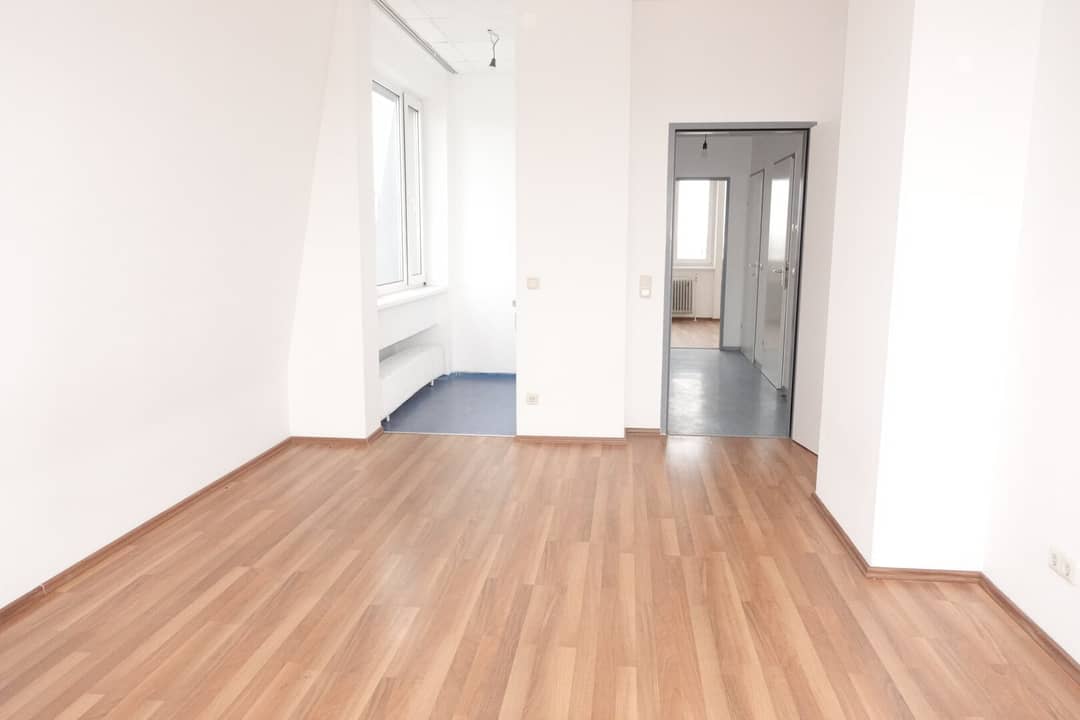 Bright Attic Apartment with Distant View in Vienna