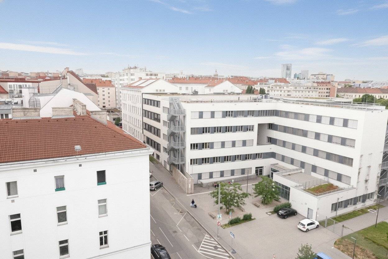 Helle Dachgeschosswohnung mit Fernblick in Wien