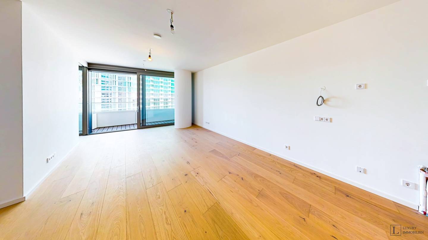 Helle 2 Zimmer Wohnung mit Balkon und Blick ins Grüne
