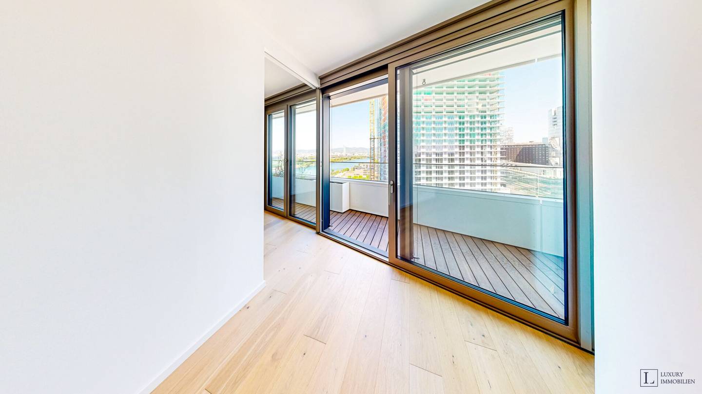 Helle 2 Zimmer Wohnung mit Balkon und Blick ins Grüne