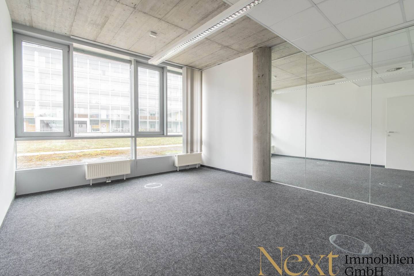 Ideally located office space (optional with storage) in Lenaupark in Linz for rent