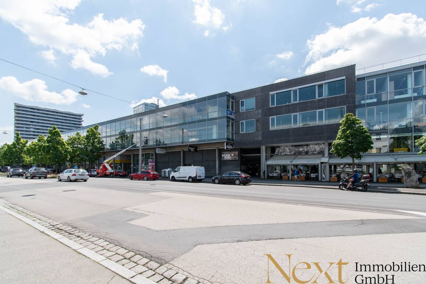 Ideally located office space (optional with storage) in Lenaupark Linz for rent