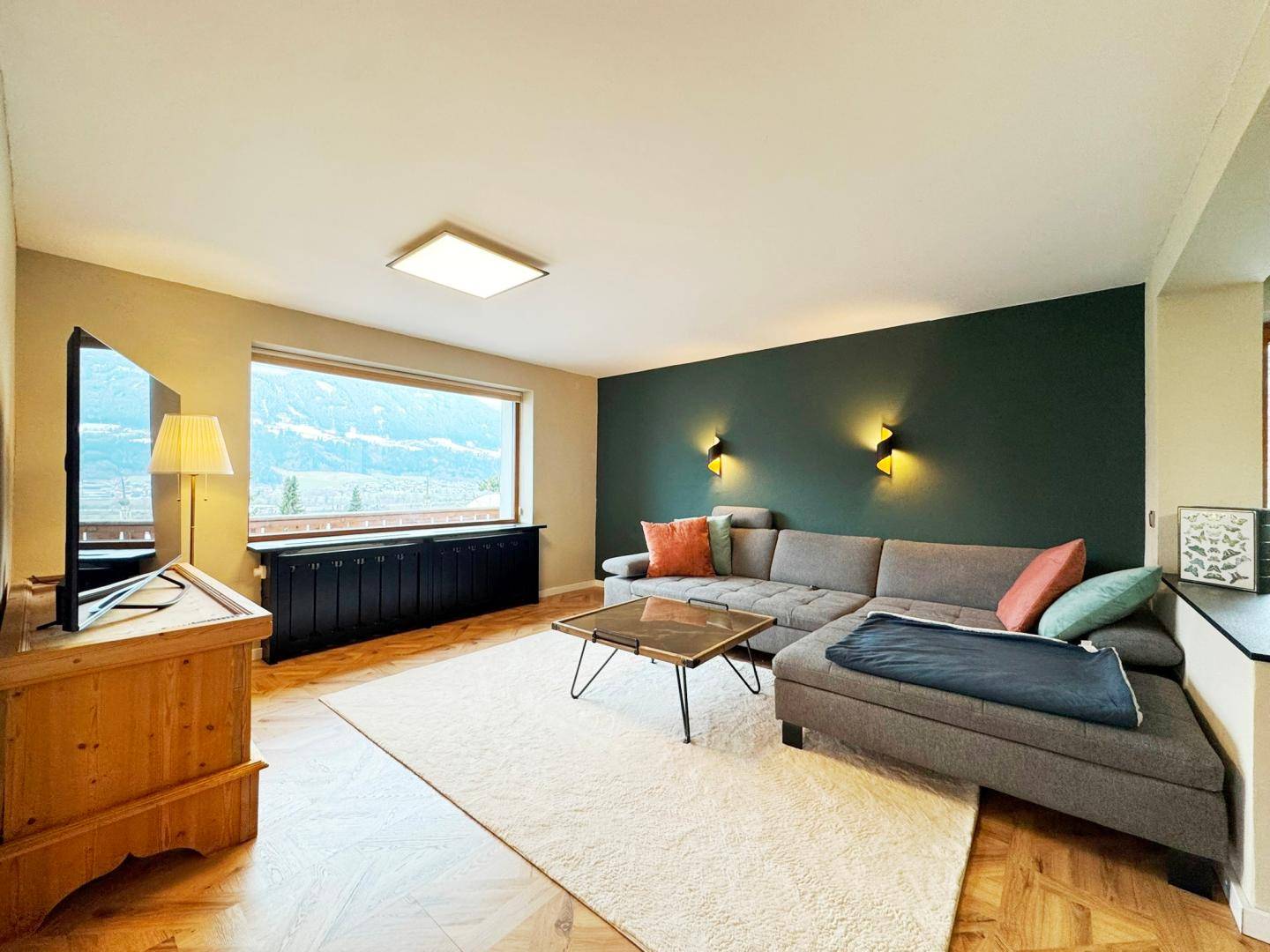 Barrier-Free Apartment with Winter Garden and Forest Edge View