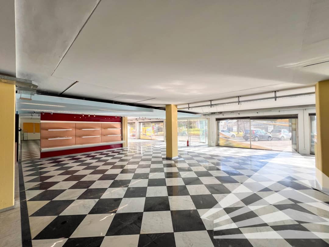 Loft style commercial space at Winterhafen