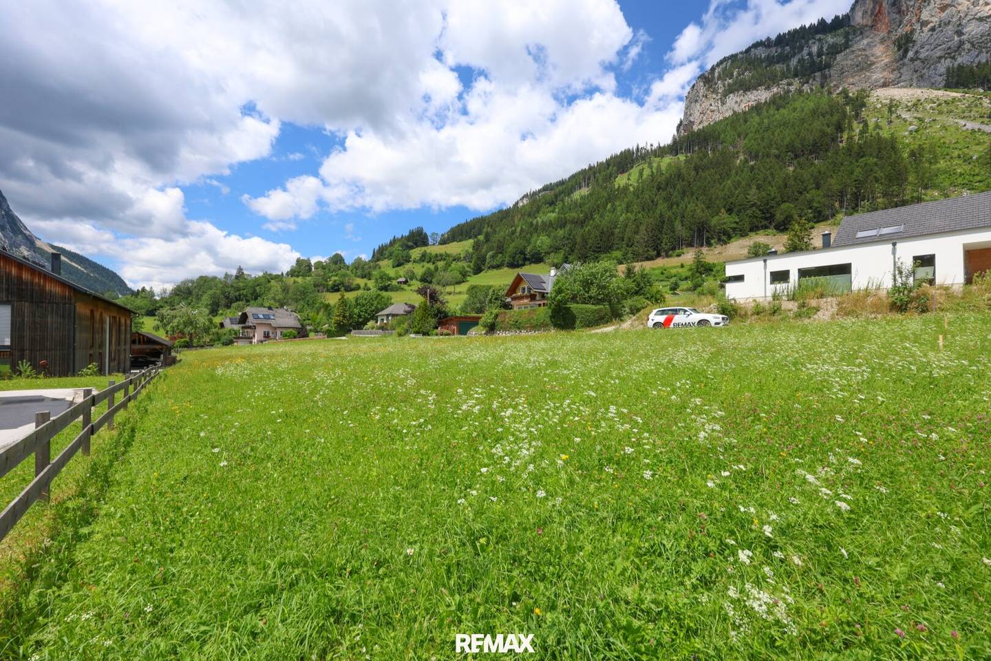 Baugrundstück mit Blick auf den Grimming