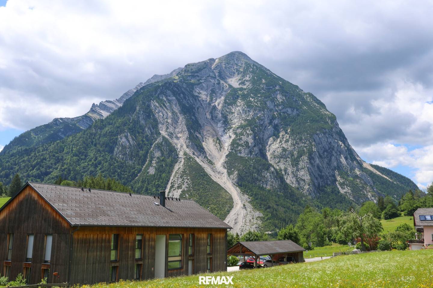 Baugrundstück mit Blick auf den Grimming