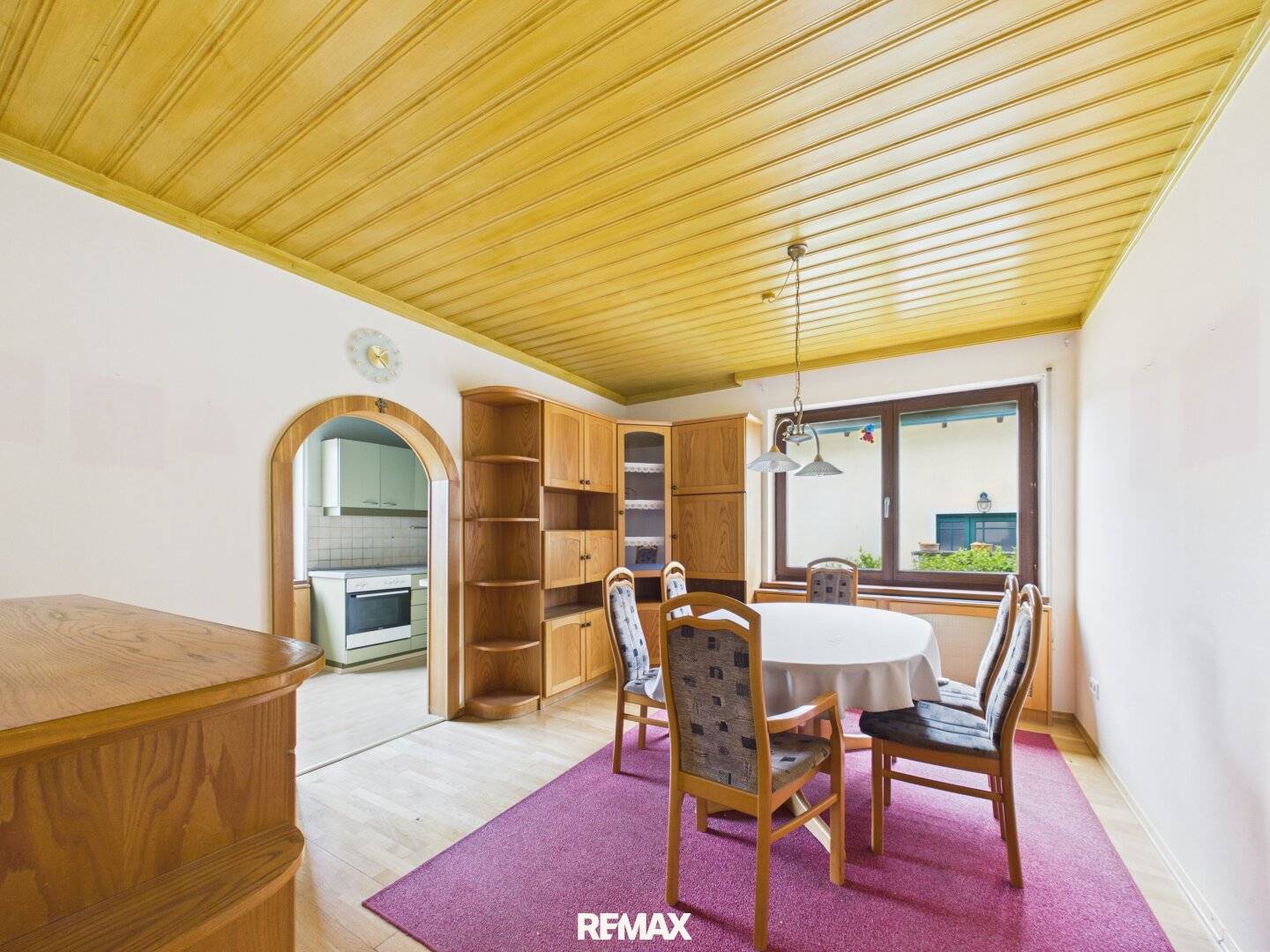 Einfamilienhaus mit Garten Pool und Wintergarten