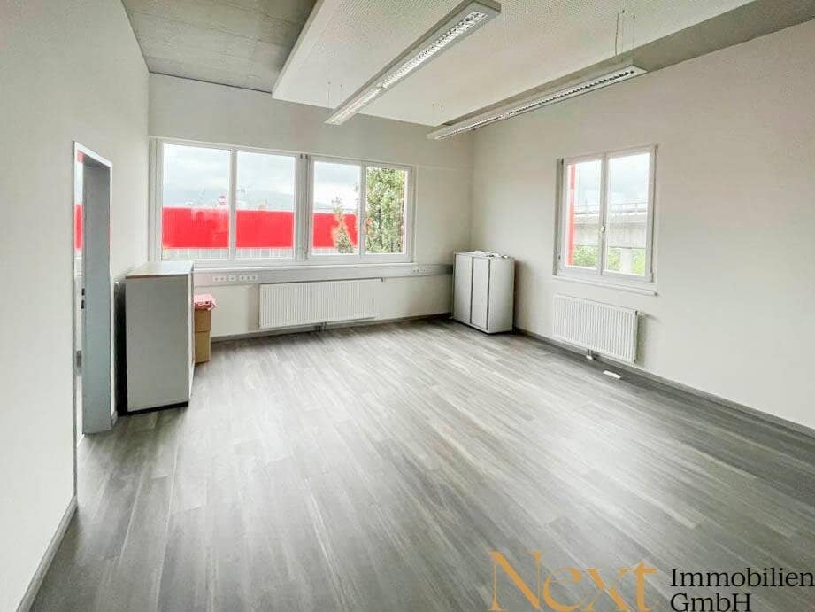 Modern and air-conditioned office/clinic space for rent in Linz city center