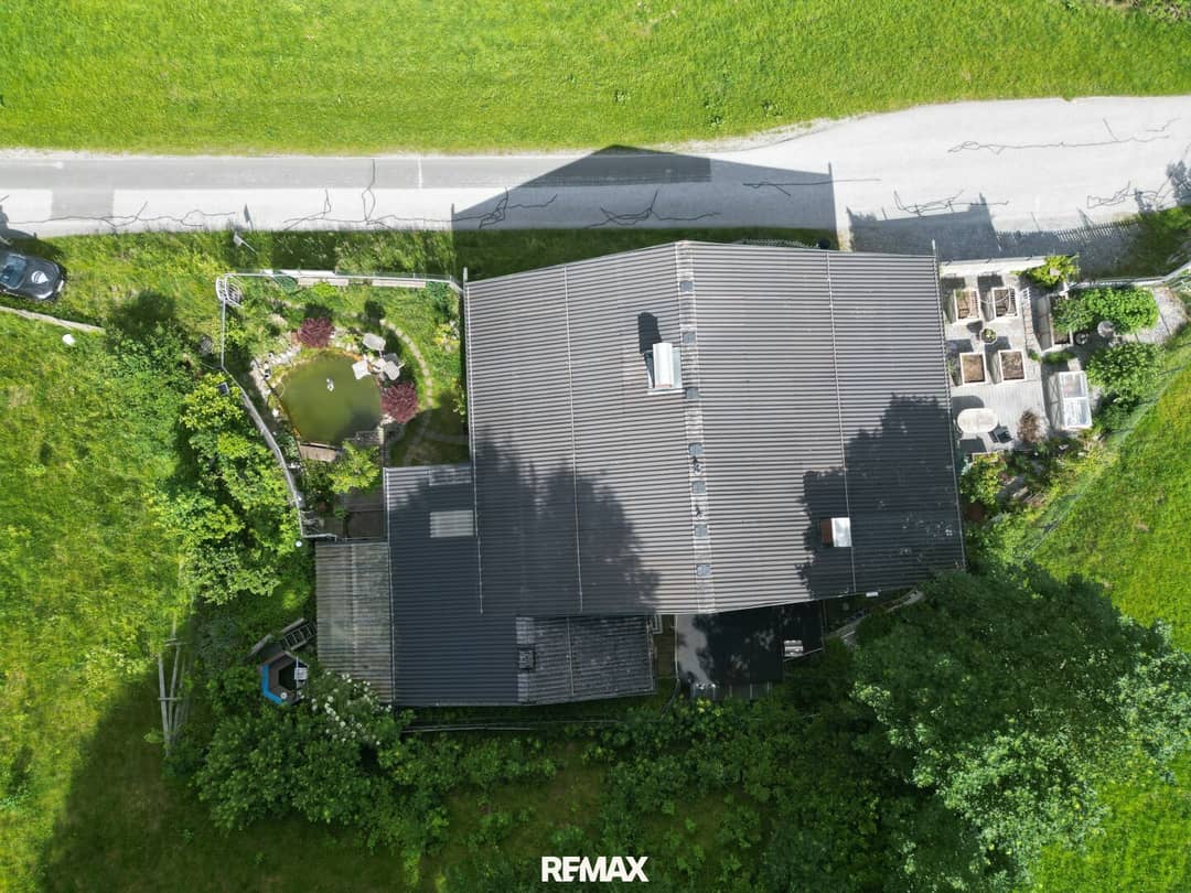 Einfamilienhaus mit Panoramablick und sonniger Terrasse