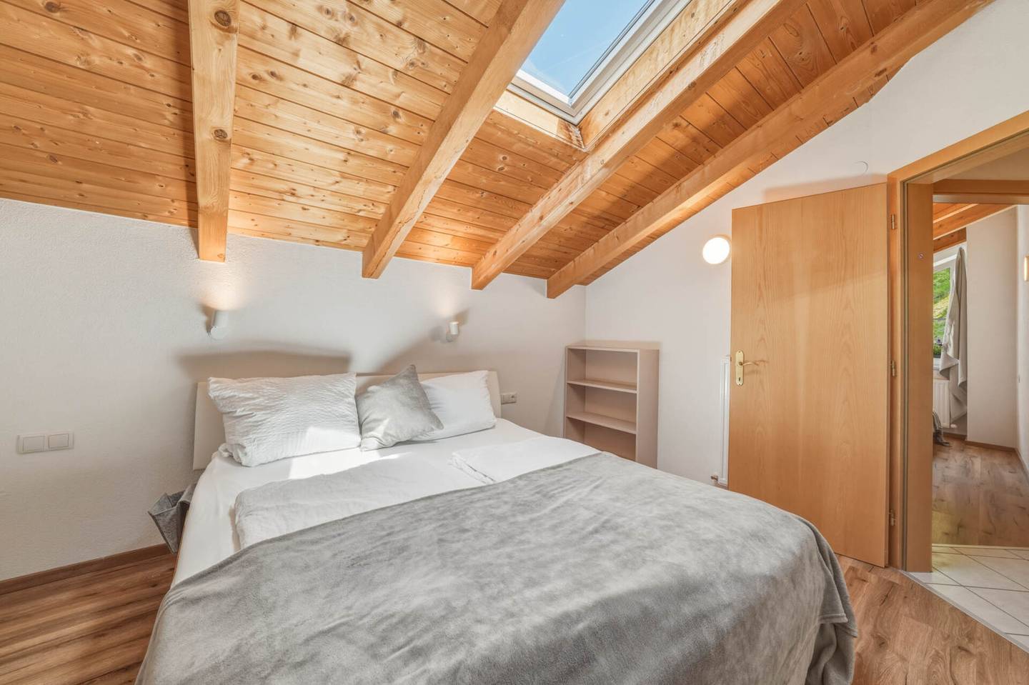 Apartmenthaus mit Balkonen und Terrassen in Skiliftnähe