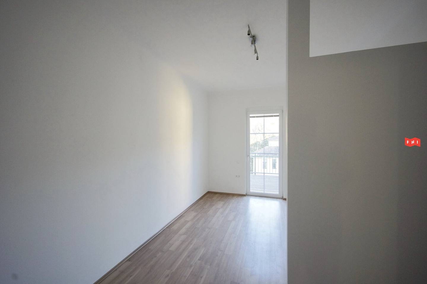 Helle Wohnung mit Balkon und Gemeinschaftsgarten