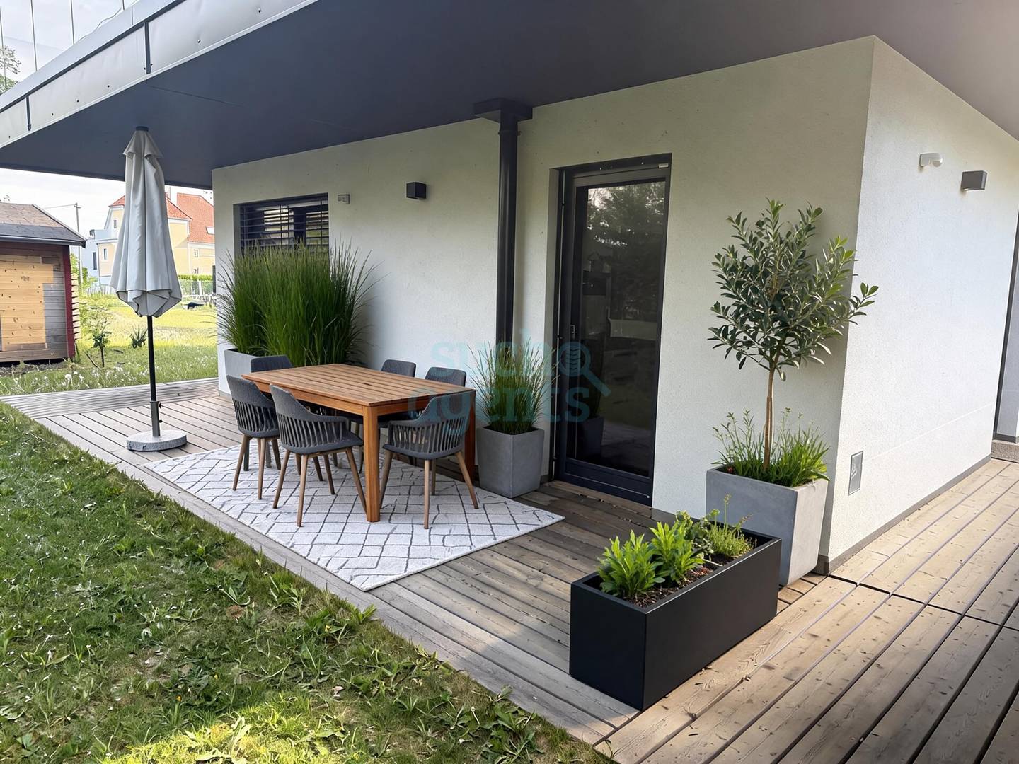 Barrierefreie Gartenwohnung mit Südterrasse und Eigengarten