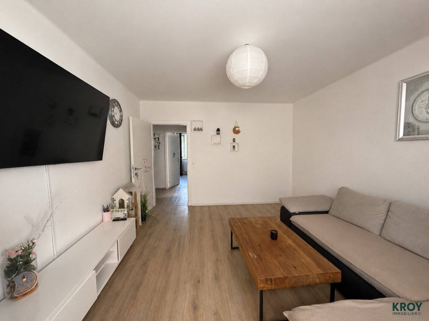 Apartment with loggia and fitted kitchen in central location