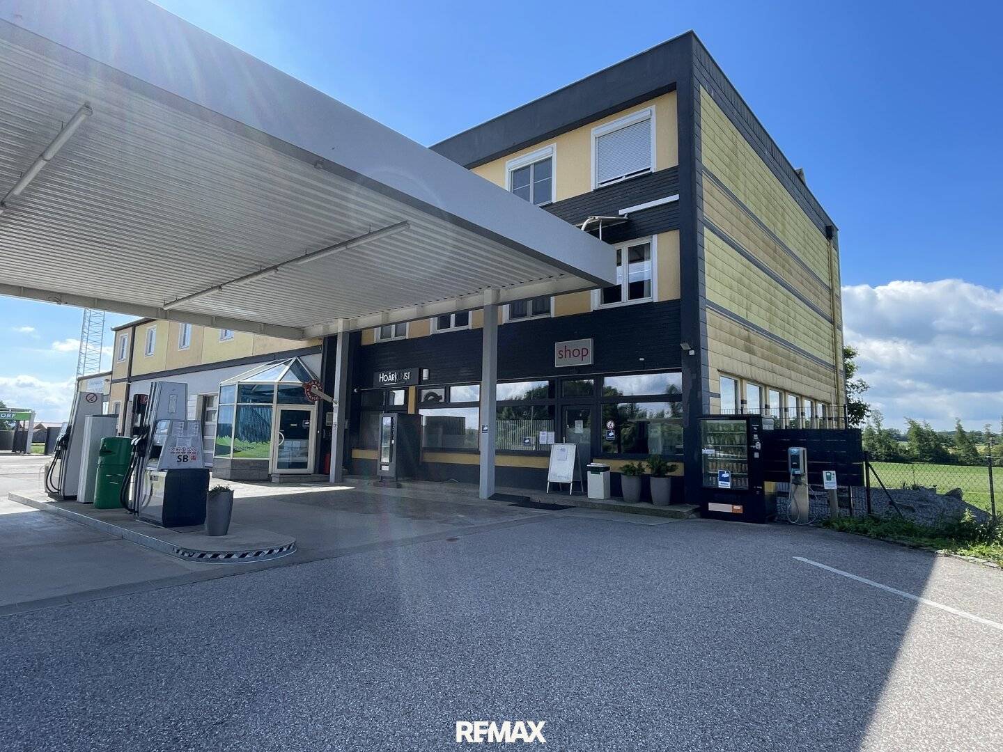 Gewerbeimmobilie mit Tankstelle Gastronomie und Beherbergung