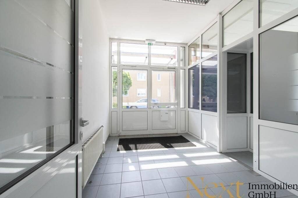 Generous two storey office space in Traun city center location for rent! Also available for sale!