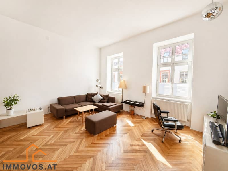 Charmantes Altbau mit Balkon und Souterrain Einheit