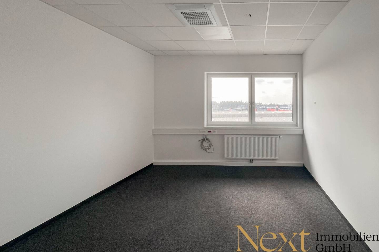 Optimal office space in top location near Plus City Pasching for rent