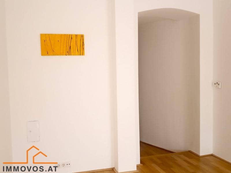Neuwertige Erdgeschosswohnung mit Parkett und Hoflage nahe Thaliastraße