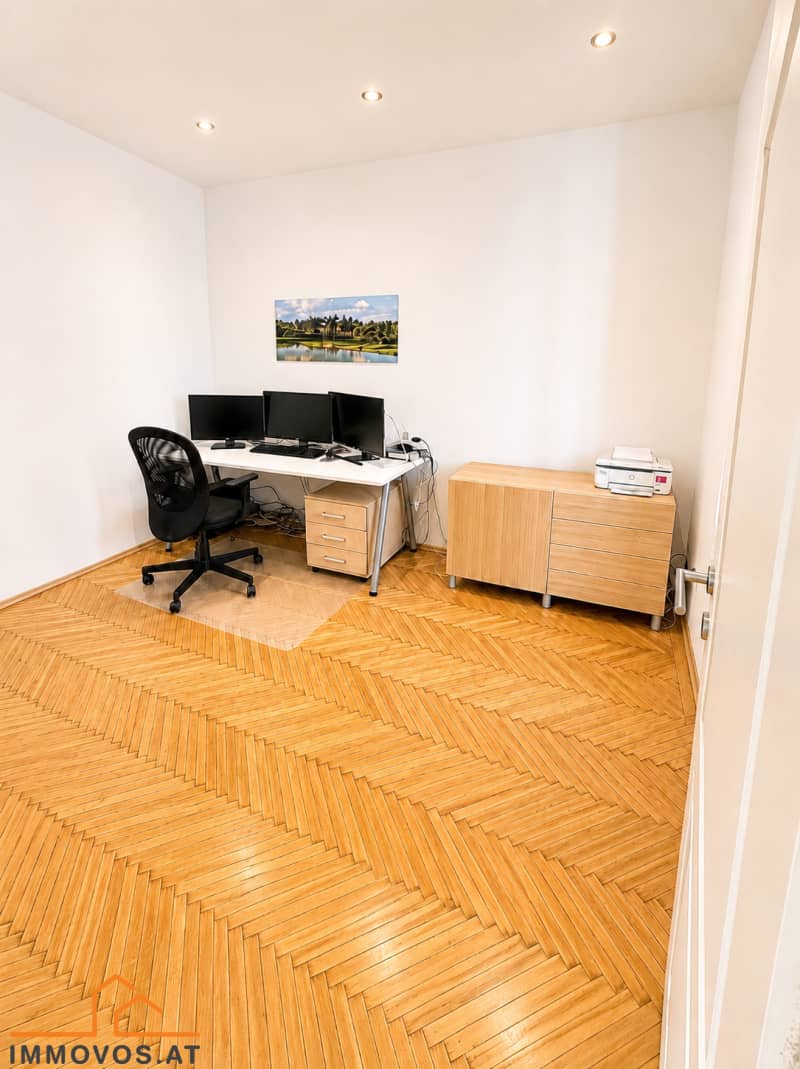 Helle Altbauwohnung in ruhiger Hoflage