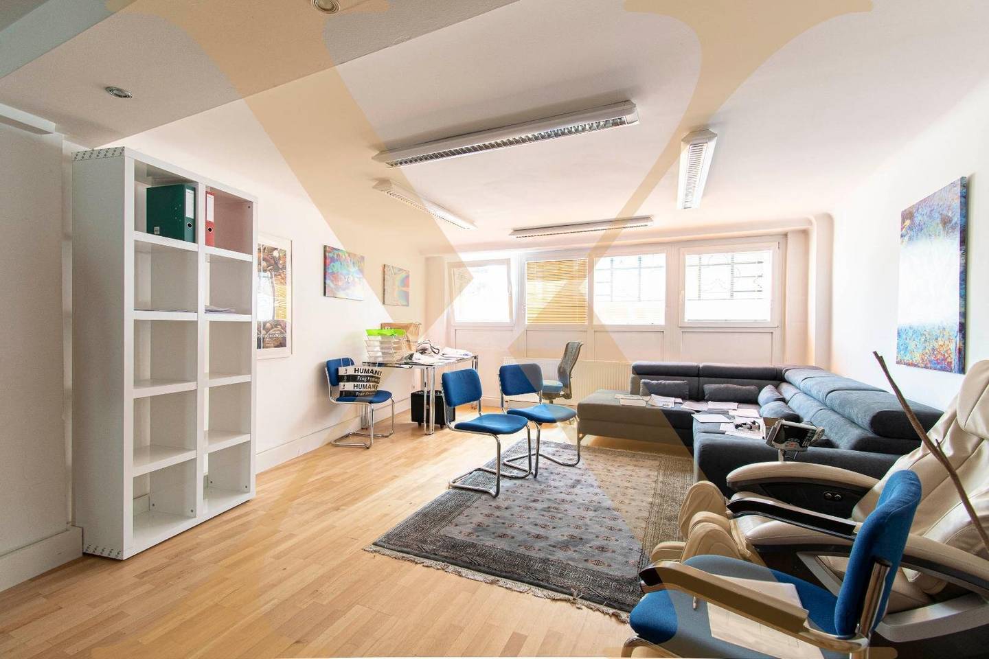 Central office space directly on Linzer Landstraße available for rent now