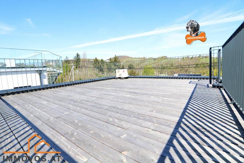 Single Family House with Rooftop Terrace and Garden in Quiet Location