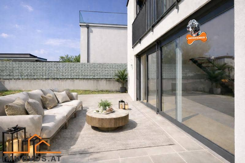 Single Family House with Rooftop Terrace and Garden in Quiet Location