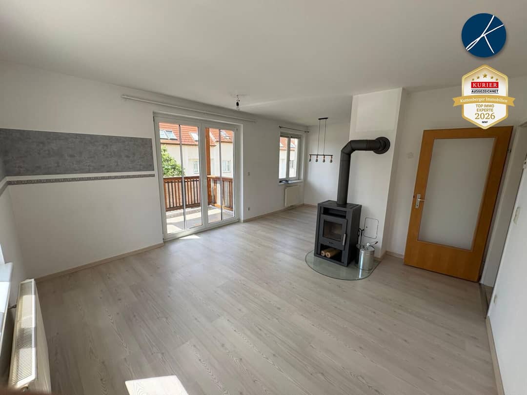 Gemütliches Wohnzimmer mit Schwedenofen