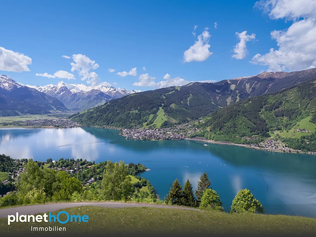 Hotel operation with suites and solar system in top ski region