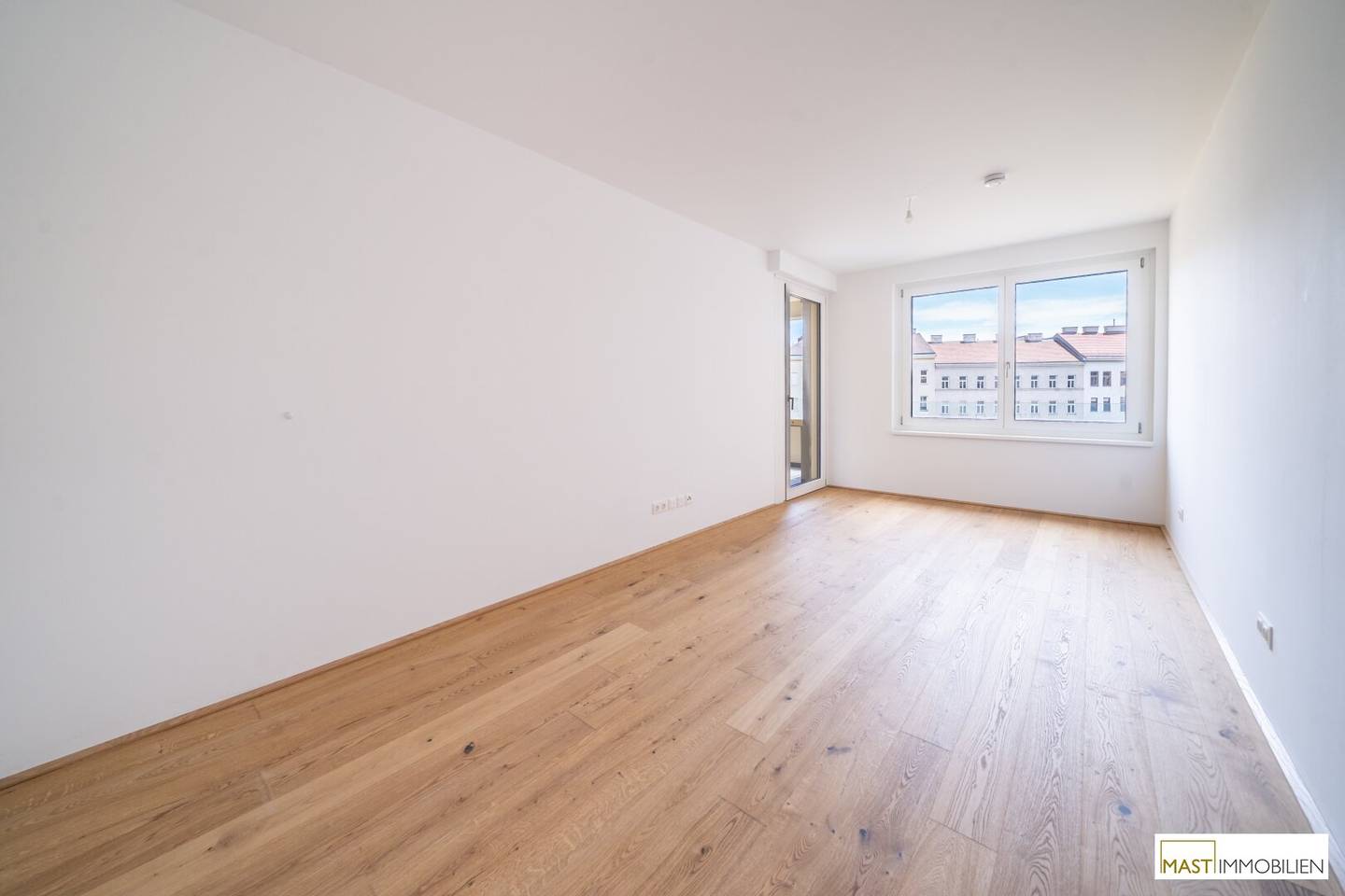 *MILiving* 3-Zimmer Wohnung mit 12qm Freifläche!