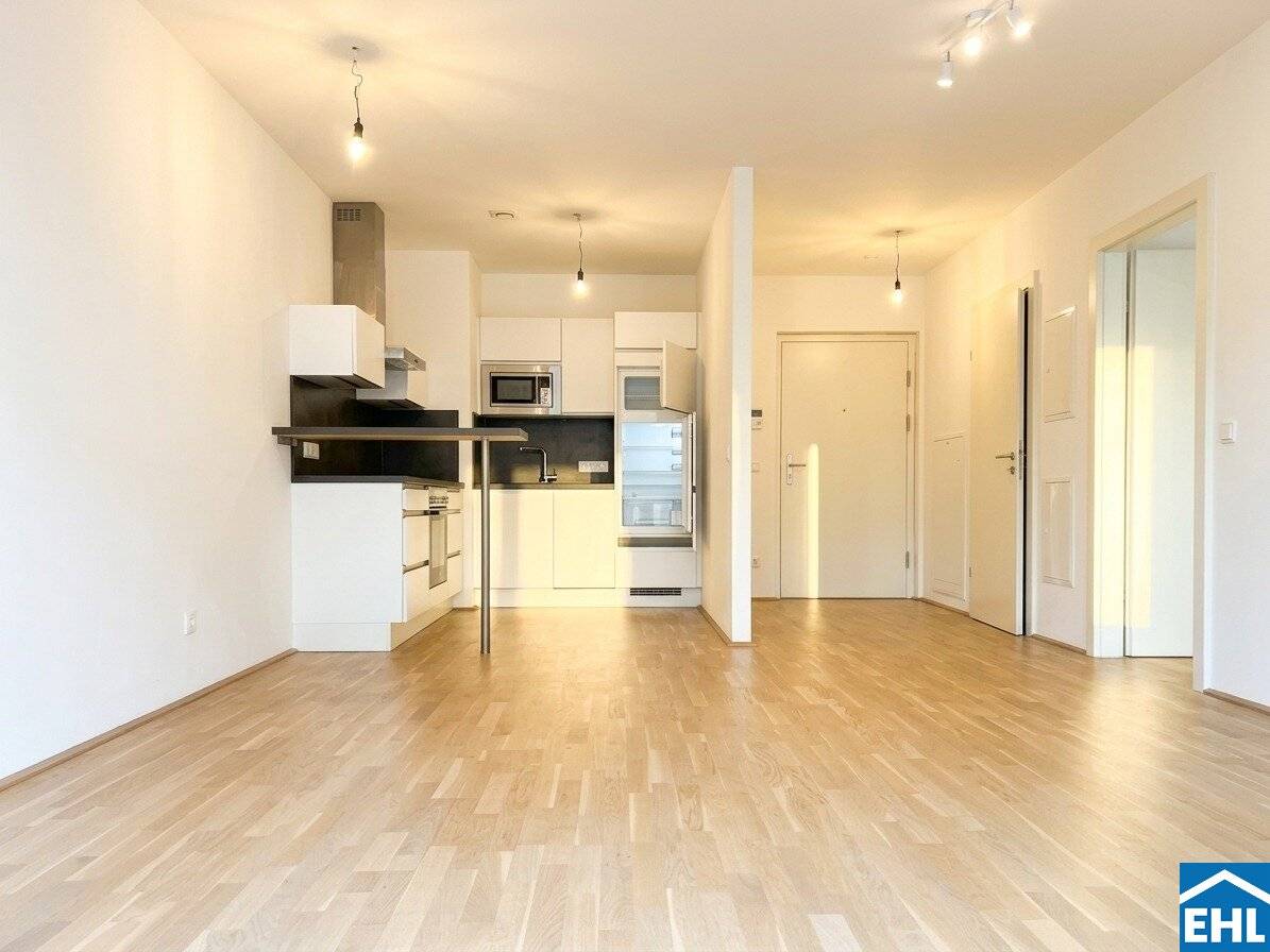 Helle Wohnung mit Südwestbalkon und Einbauküche
