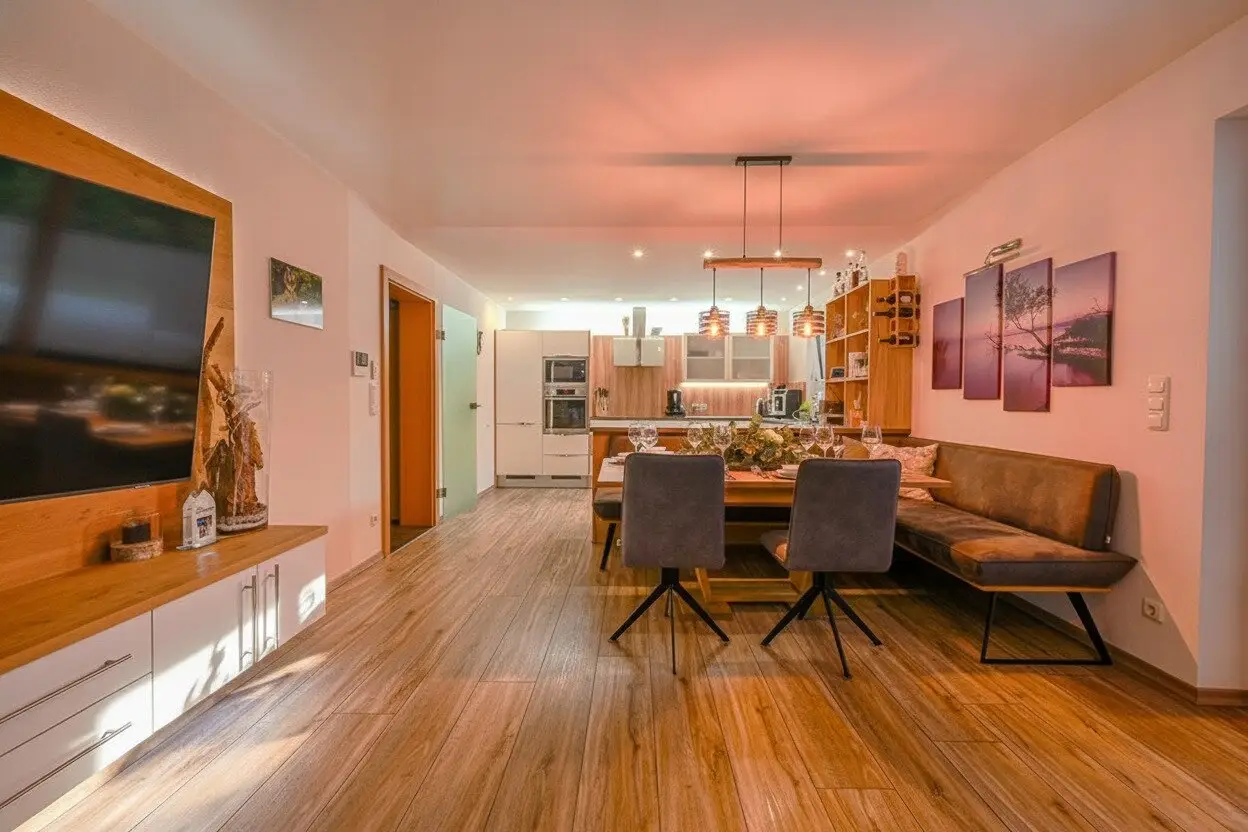Bright garden apartment with terrace and carport in sunny location
