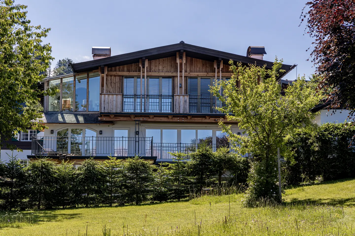 Landhausvilla auf der Bichlalm mit Bergblick und Garten