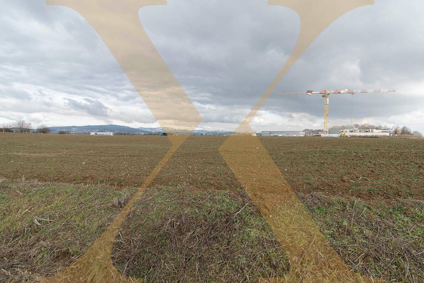 Ca. 5.868m² Baurecht (erweiterbar um ca. 3.000m²) in Leonding zu vergeben! Widmung Betriebsbaugebiet!