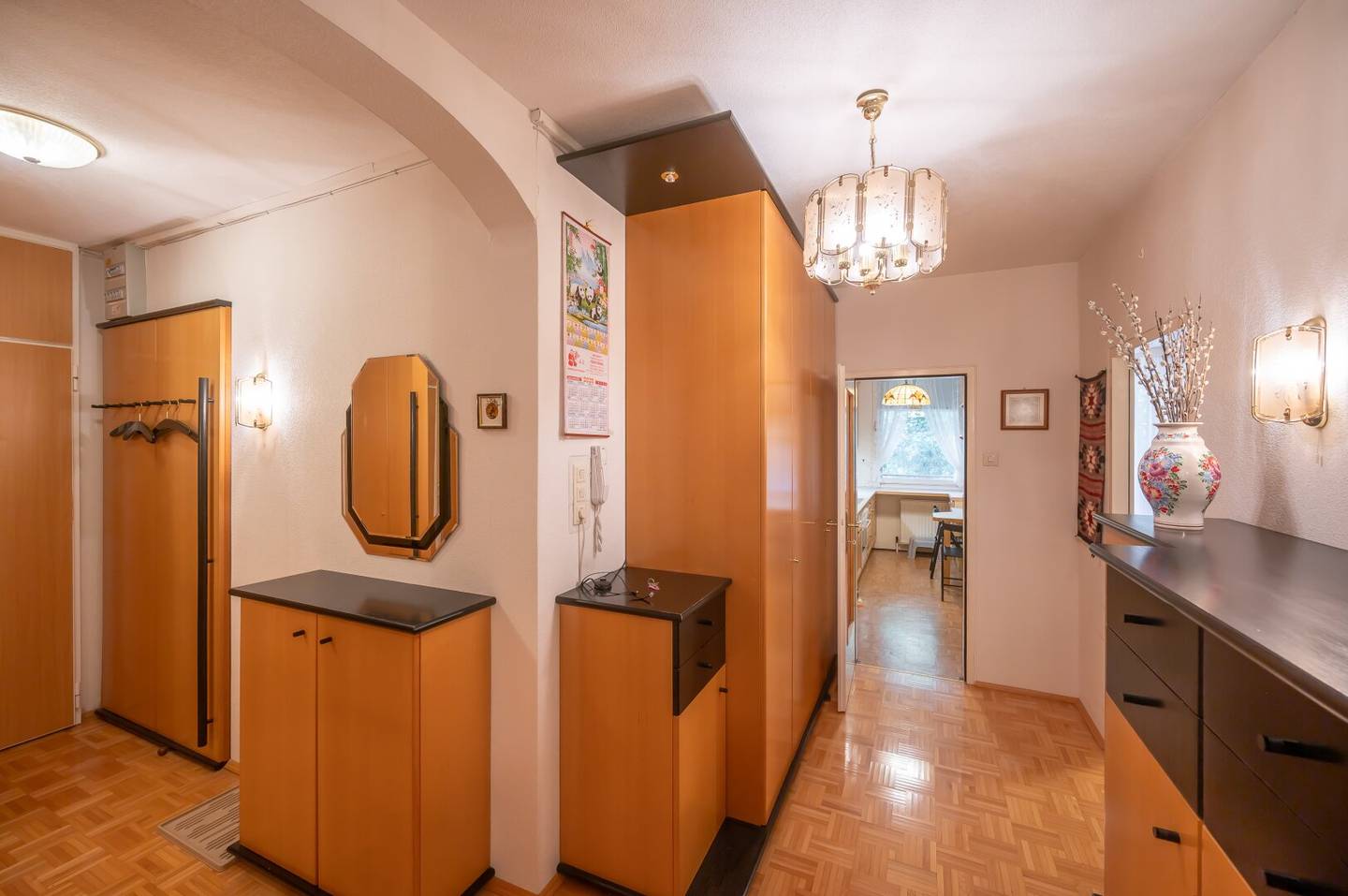 Gepflegte Wohnung mit Südwestloggia und Tiefgarage