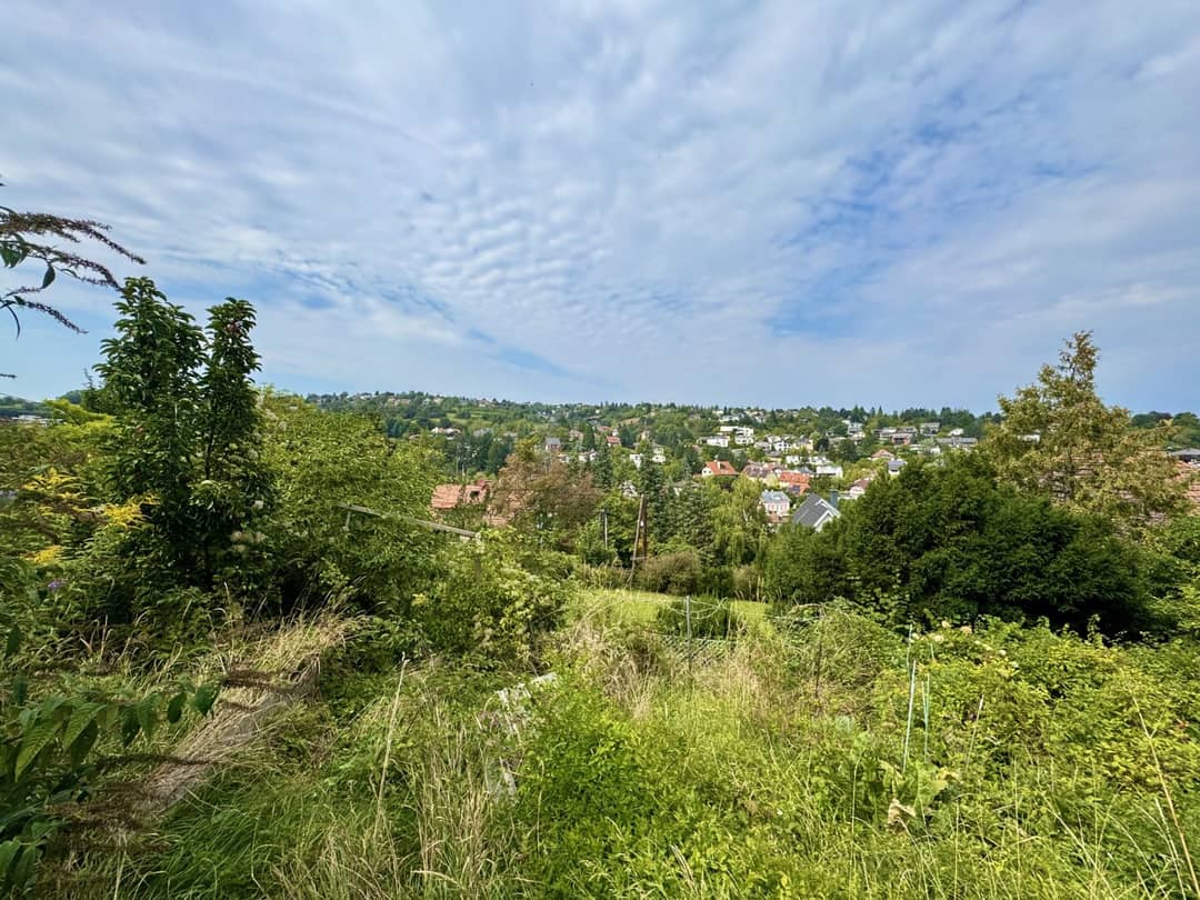 Einfamilienhaus mit Garten und Fernblick in sonniger Hanglage